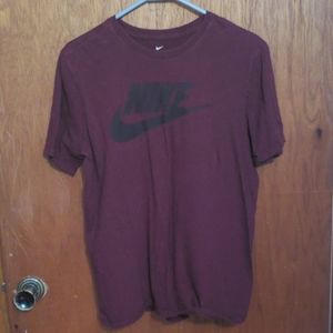 Maroon Nike graphic tee